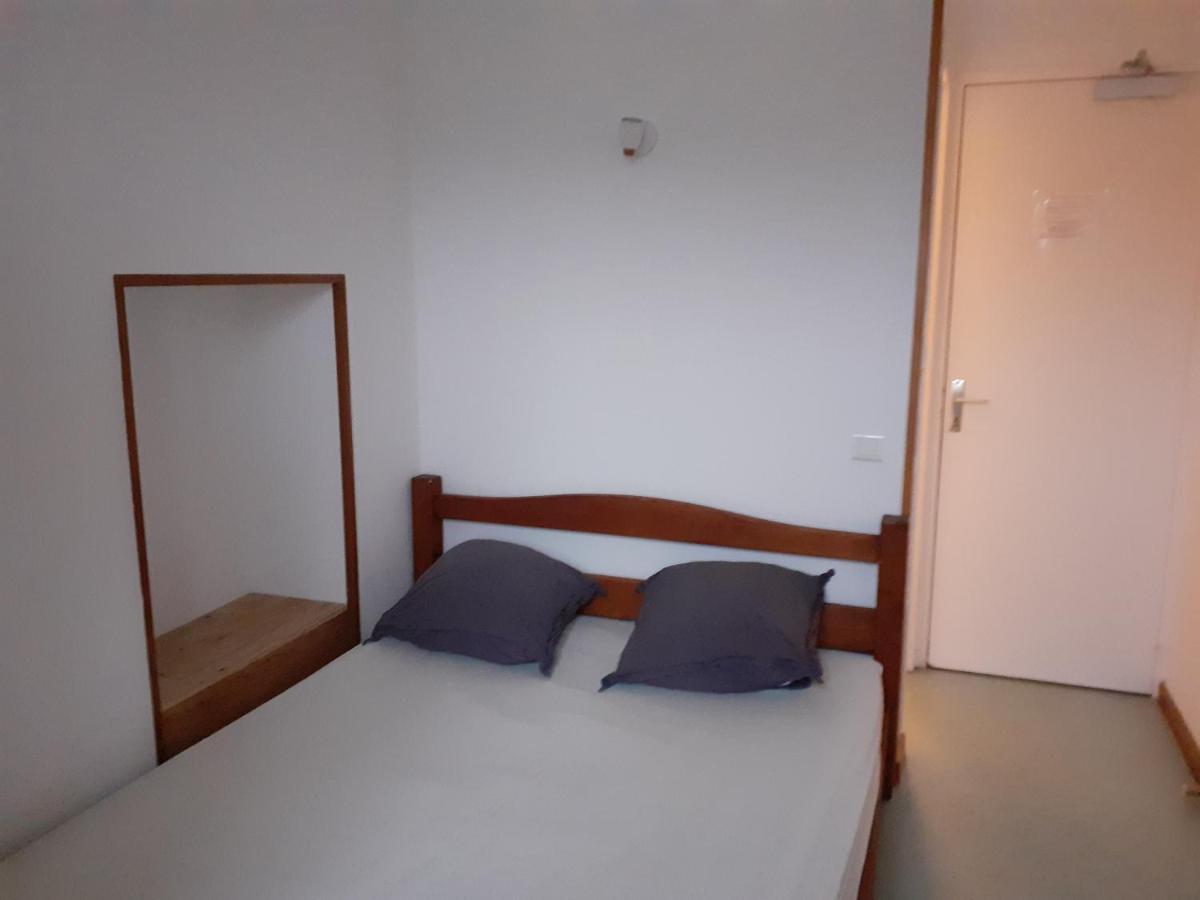 Les Repaires Hotel Nans-sous-Sainte-Anne Bagian luar foto