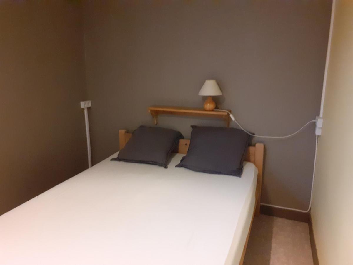 Les Repaires Hotel Nans-sous-Sainte-Anne Bagian luar foto