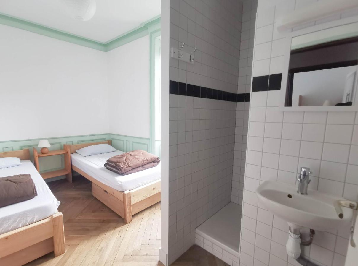 Les Repaires Hotel Nans-sous-Sainte-Anne Bagian luar foto